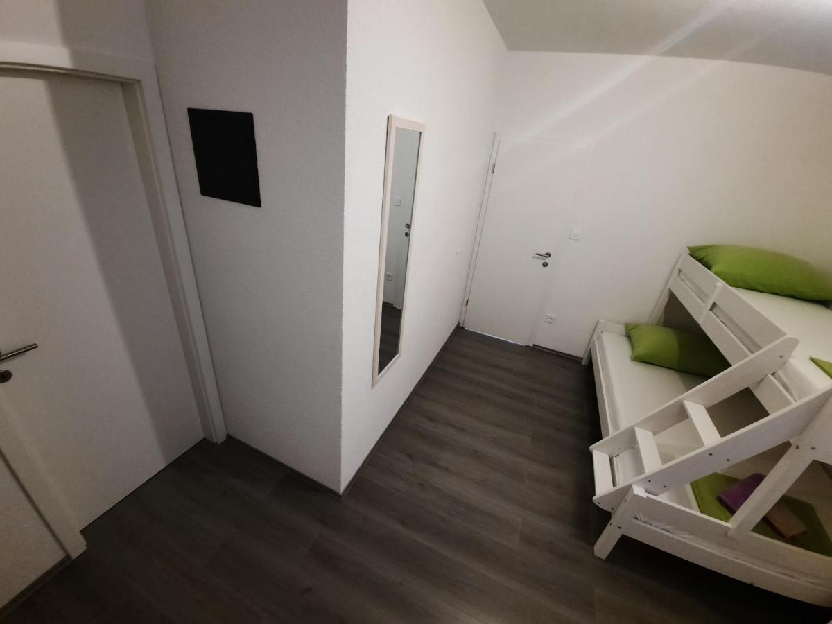 Apartamento Apartman The Godfather Makarska Exterior foto